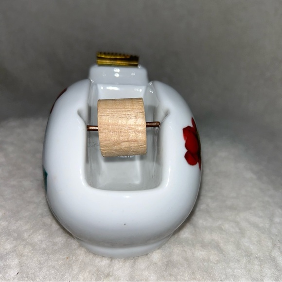 House of Prill Porcelain vtg tape dispenser white red roses on each side 4.5" - Picture 6 of 9